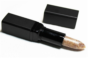 唇部磨砂膏有用嗎？有效淡化唇色