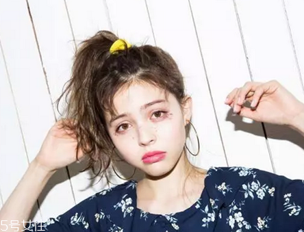 填充法令紋后笑會(huì)僵嗎？一定要選擇有資質(zhì)的醫(yī)院