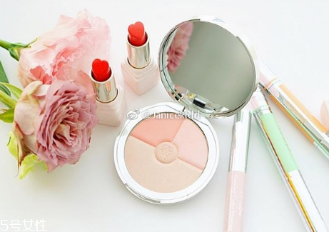 嬌蘭親親金管啞光唇膏哪個色好看？金管啞光霧面唇膏