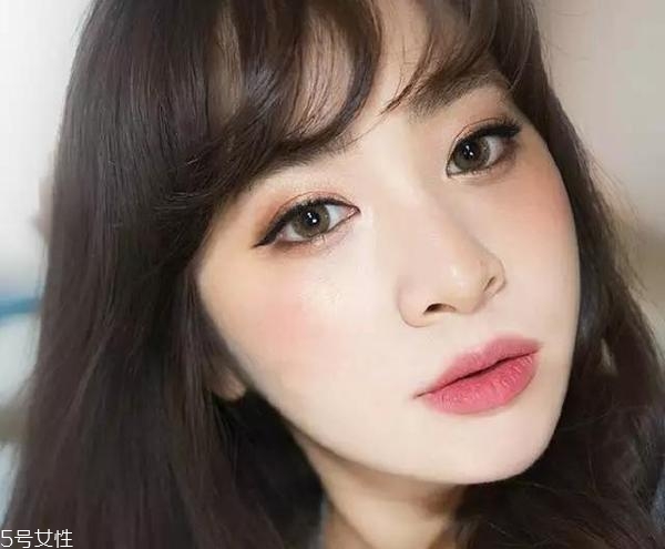 日常色口紅哪個(gè)牌子好？m字唇更好看