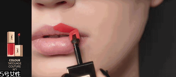 素顏適合什么顏色口紅？增添氣色又顯白