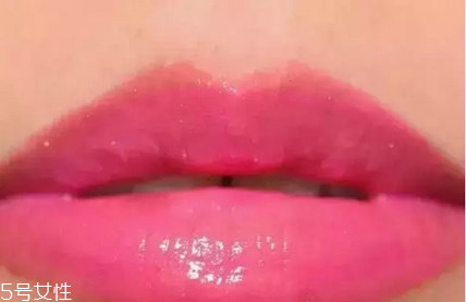 適合夏天的粉紅系口紅推薦 合適的口紅非常重要 適合夏天的粉紅系口紅推薦 合適的口紅非常重要