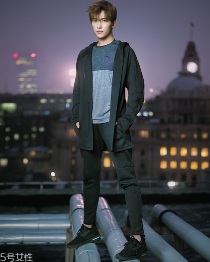 運動鞋可以用洗衣機甩干嗎？會對洗衣機造成很大損傷