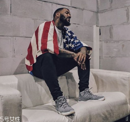 運(yùn)動(dòng)鞋可以水洗嗎？水洗后盡快晾干