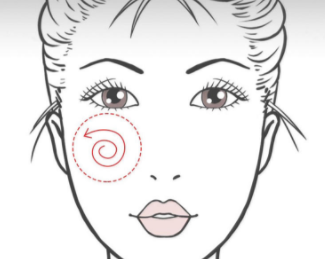 罐骨高怎么打腮紅？避開顴骨打淡色腮紅