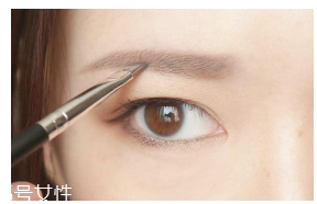 眉毛畫(huà)壞了怎么補(bǔ)救？12種拯救方法都在這里了