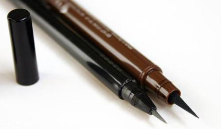 眉毛畫(huà)壞了怎么補(bǔ)救？12種拯救方法都在這里了