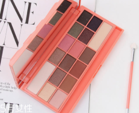 內(nèi)雙怎么畫眼影？使用啞光OR微珠光眼影