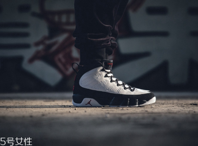 運動鞋和皮鞋的尺碼一樣嗎？皮鞋和運動鞋尺碼有差別