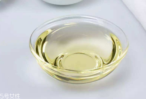 茶油為什么會(huì)苦 原因你知道嗎 茶油為什么會(huì)苦 原因你知道嗎