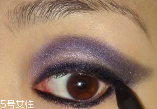 紫色眼影怎么畫好看？淡紫色超有女人味