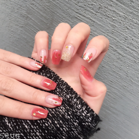 ins風(fēng)新年美甲合集 讓你整個新年美美噠 ins風(fēng)新年美甲合集 讓你整個新年美美噠