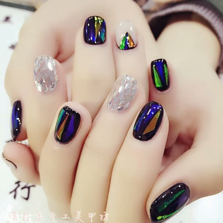 ins風(fēng)新年美甲合集 讓你整個新年美美噠 ins風(fēng)新年美甲合集 讓你整個新年美美噠