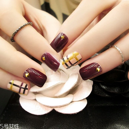 ins風(fēng)新年美甲合集 讓你整個新年美美噠 ins風(fēng)新年美甲合集 讓你整個新年美美噠