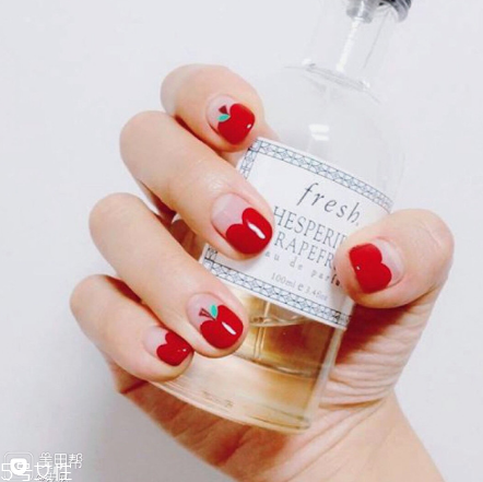 2018新年美甲款式 適合新年的美甲 2018新年美甲款式 適合新年的美甲