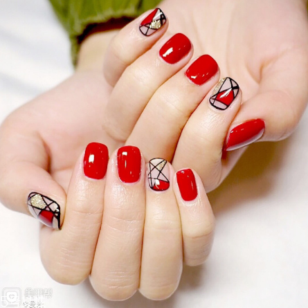 2018新年美甲款式 適合新年的美甲 2018新年美甲款式 適合新年的美甲