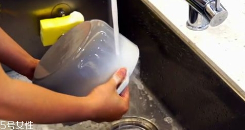 琺瑯鍋燒焦了如何清洗？日常怎么保養(yǎng)