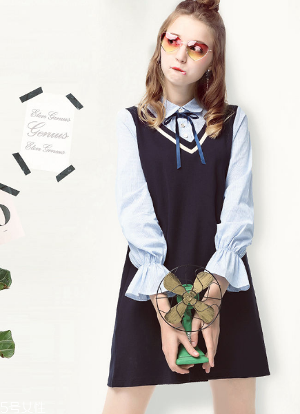 學院風連衣裙怎么搭配？重新回到學生時代