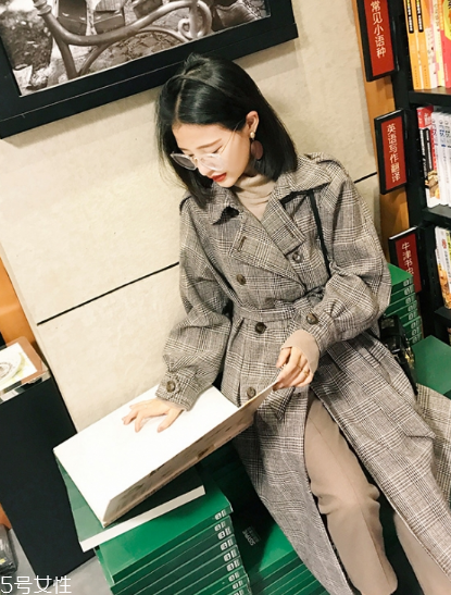 風(fēng)衣什么顏色好看？不同顏色不用風(fēng)采