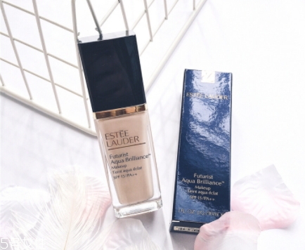 雅詩(shī)蘭黛粉底液和氣墊哪個(gè)好？