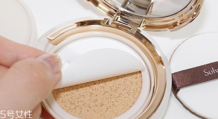 雪花秀木蓮花版氣墊好用嗎？輕薄不厚重