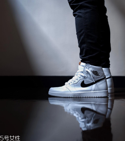 運(yùn)動鞋能改色嗎？改色要慎重