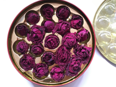 墨紅玫瑰怎么泡？這樣泡顏色太美了