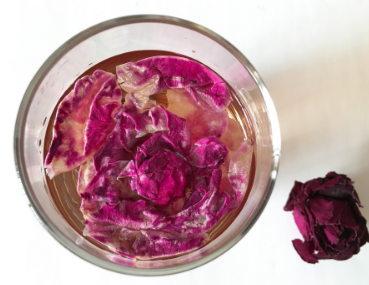 墨紅玫瑰怎么泡？這樣泡顏色太美了