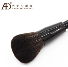 化妝刷可以混著用嗎？每種化妝刷都有它的使命