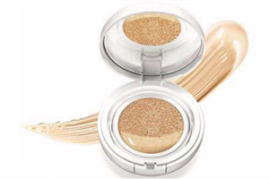 pony光彩氣墊粉底怎么樣？氣墊BB按壓更服帖