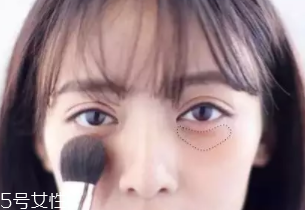 圓臉腮紅怎么打顯臉瘦？斜掃腮紅分分鐘變小臉