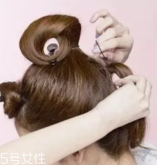 馬尾怎么扎顯臉??？馬尾位置越高越精神