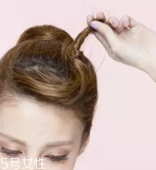 馬尾怎么扎顯臉??？馬尾位置越高越精神