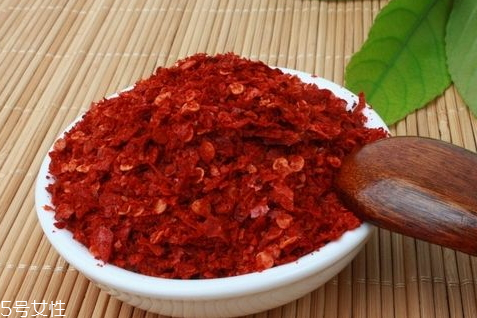 辣椒面長蟲還能吃嗎 變質(zhì)不要食用 辣椒面長蟲還能吃嗎 變質(zhì)不要食用