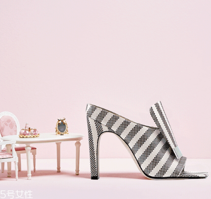 sergio rossi鞋子偏碼嗎？游走時(shí)尚尖端