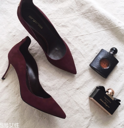 sergio rossi鞋子在哪買？各大秀場的寵兒