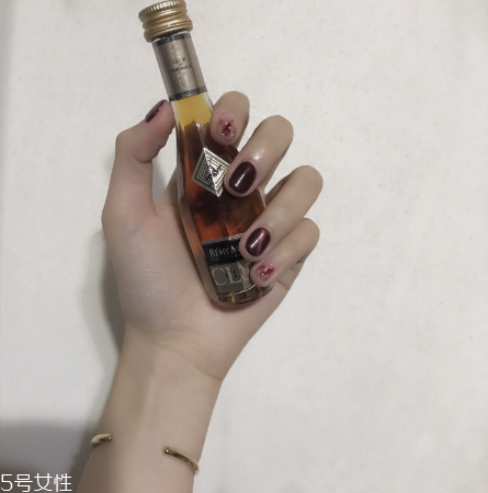 貓眼款和金箔款美甲大合集 這個(gè)冬天就要做這款 貓眼款和金箔款美甲大合集 這個(gè)冬天就要做這款