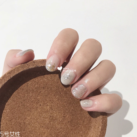 貓眼款和金箔款美甲大合集 這個(gè)冬天就要做這款 貓眼款和金箔款美甲大合集 這個(gè)冬天就要做這款