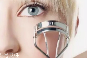 睫毛短怎么使用睫毛夾？這樣做擁有卷翹弧度