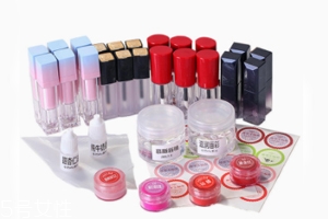 手工口紅怎么做？什么色號都隨你心思啦