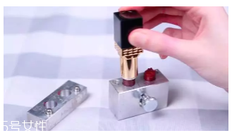 手工口紅怎么做？什么色號(hào)都隨你心思啦