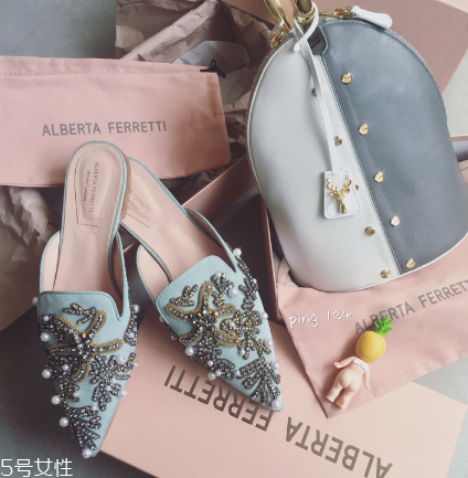 alberta ferretti是奢侈品嗎？閑散自在的意式風情