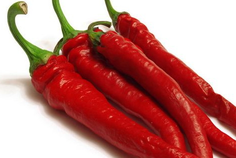 多少濕辣椒能曬一斤干辣椒 品種不同辣椒的含水量不同 多少濕辣椒能曬一斤干辣椒 品種不同辣椒的含水量不同