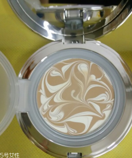 愛敬和珂萊歐氣墊哪個(gè)好用？韓國幾乎人手一只的氣墊