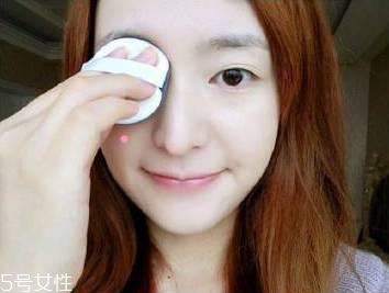 新買(mǎi)的氣墊粉撲要洗嗎？用久了一定要清洗