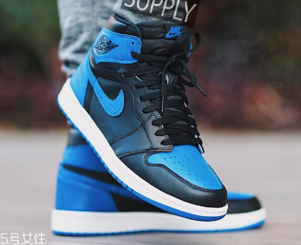 運(yùn)動鞋要買剛合腳的嗎？試穿要仔細(xì)