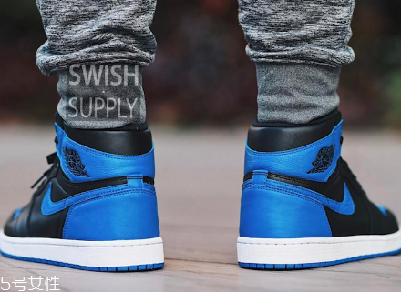 運(yùn)動鞋要買剛合腳的嗎？試穿要仔細(xì)