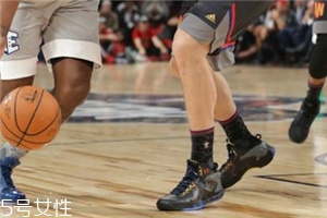 運動鞋要買大半碼嗎？根據(jù)自己的運動習慣挑選