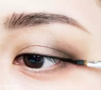 過年涂什么口紅？這些唇色讓親屬夸你好看