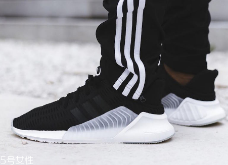 運(yùn)動(dòng)鞋為什么洗后很臭？運(yùn)動(dòng)鞋洗完還臭的原因